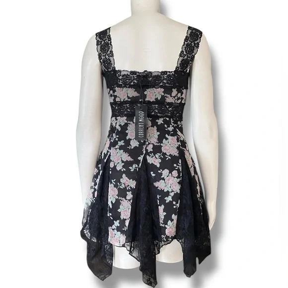 DollsKill | NWT’s Current Mood Y2K Boho floral lace fairy mini dress - Picture 2 of 10